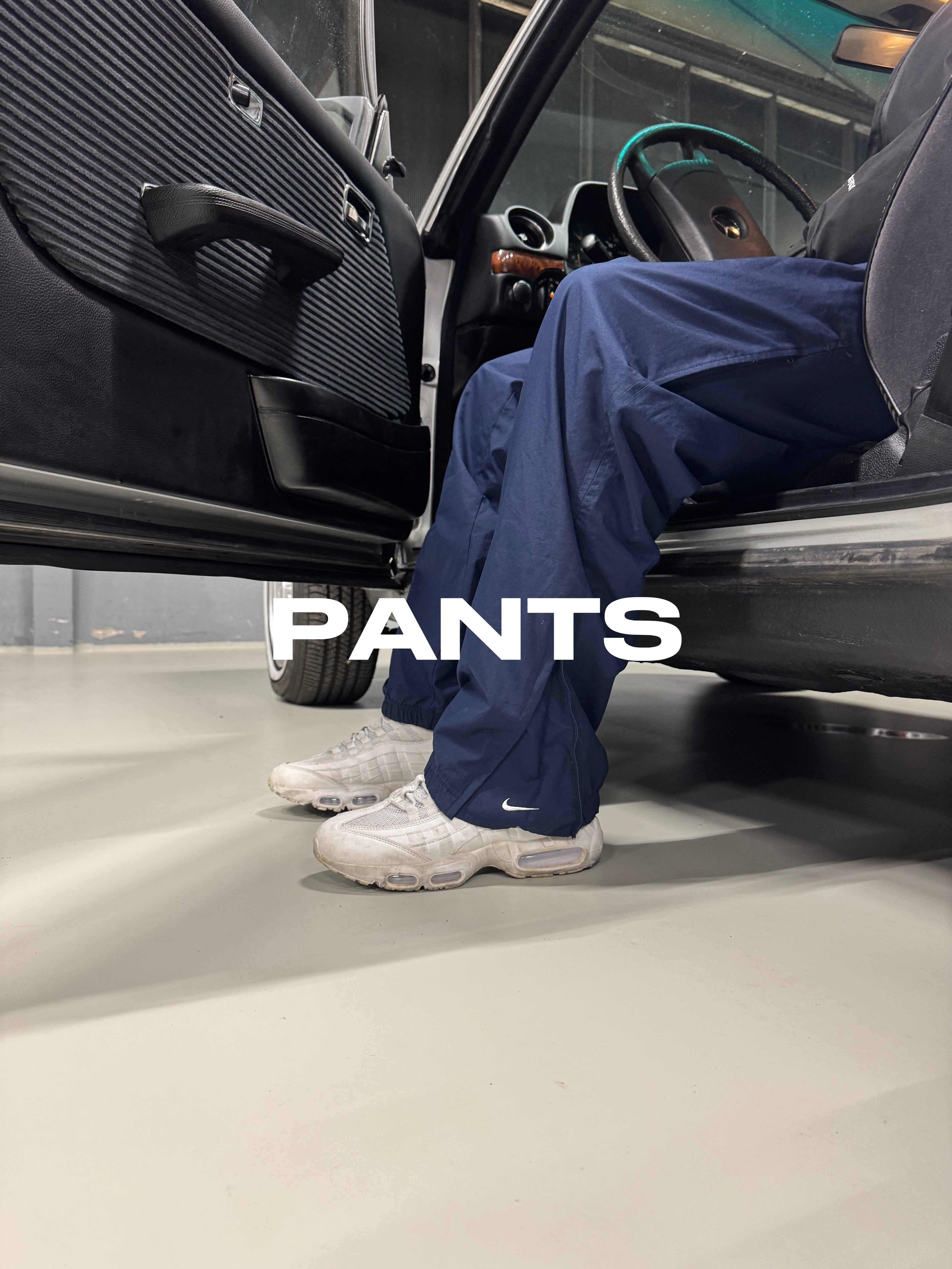 Trackpants